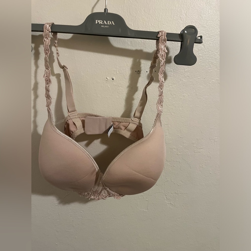 Simone perele women’s bra 36C? And 34C?